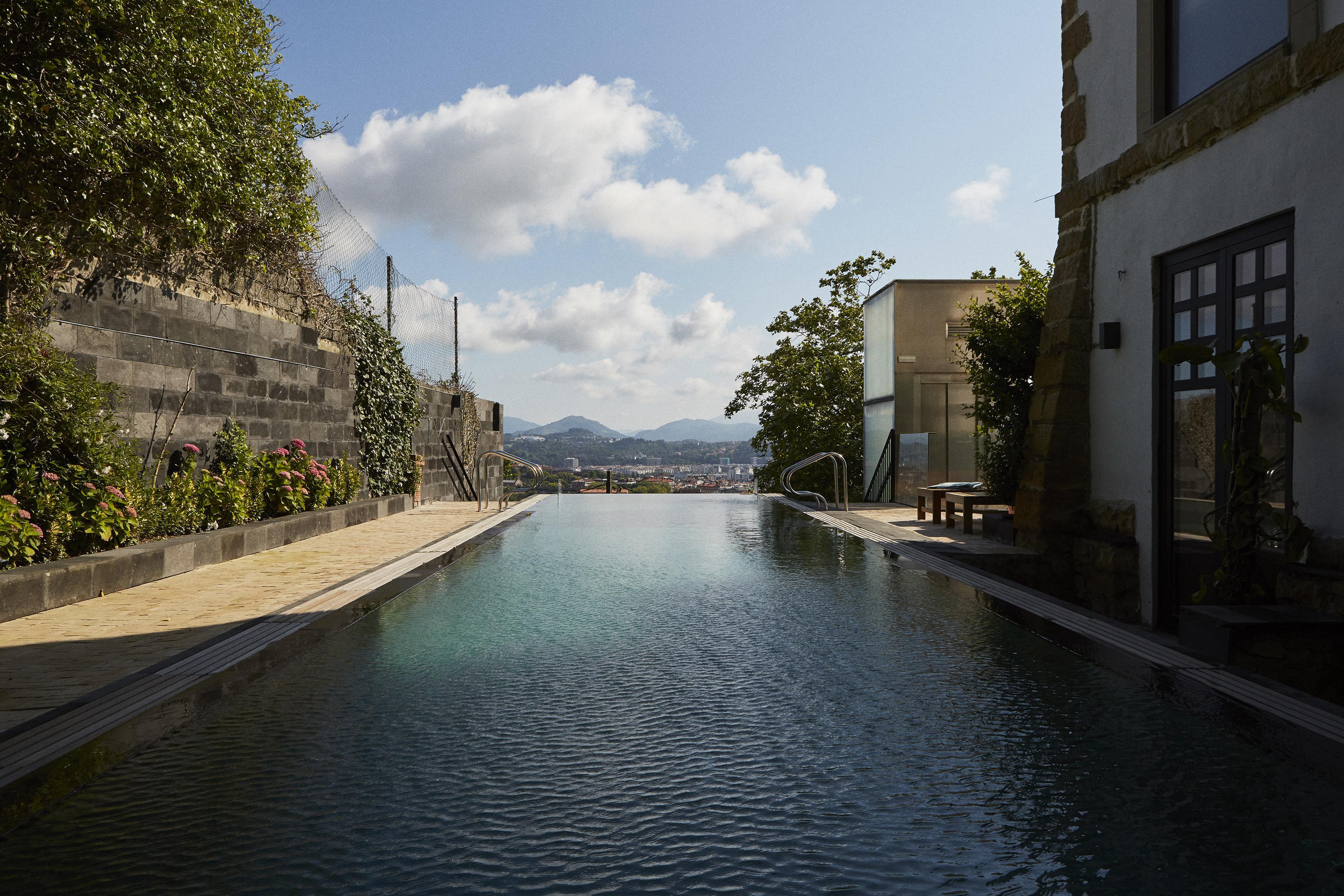 Boutique Hotel Mendi Argia San Sebastian Exterior photo