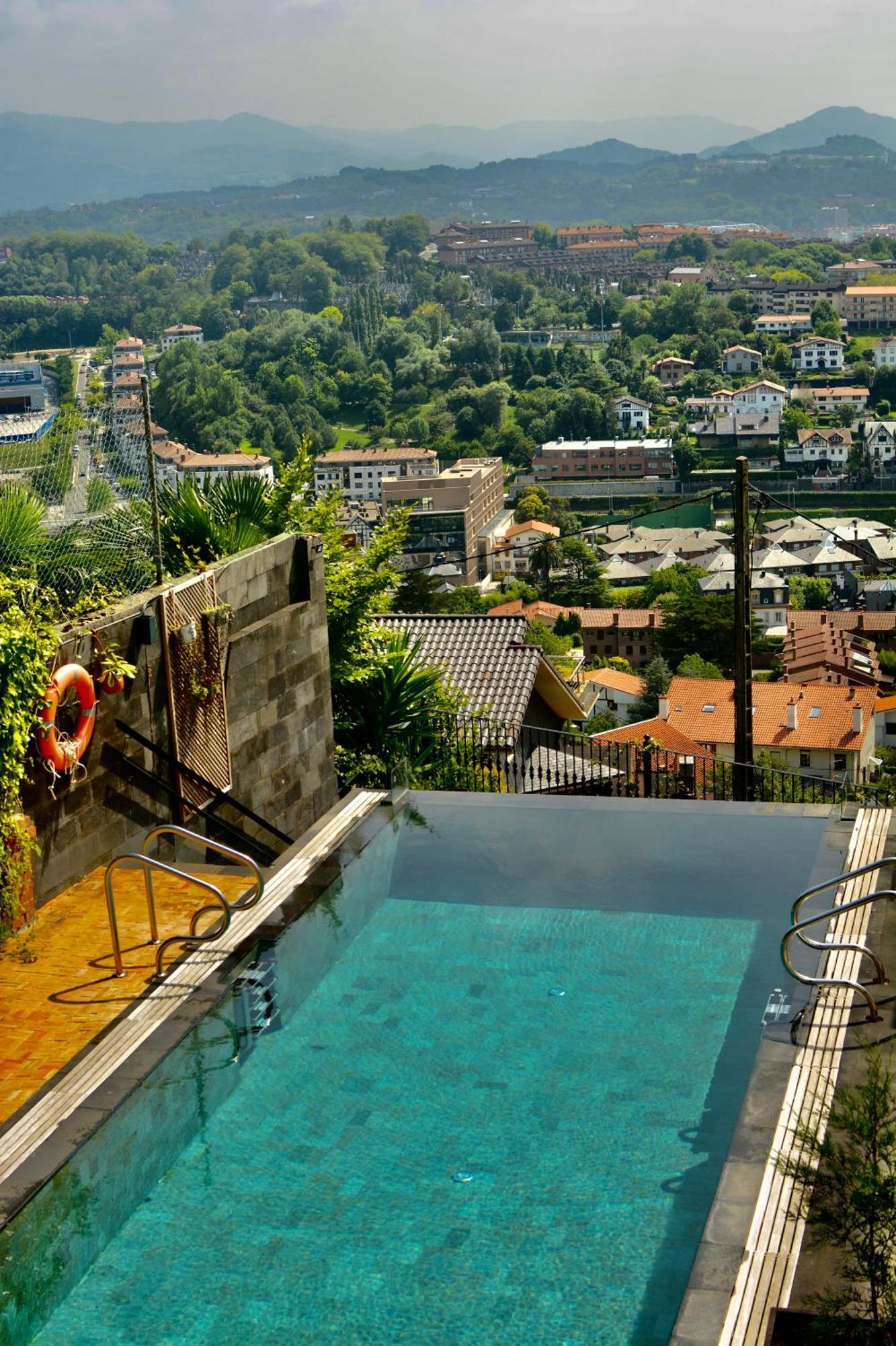 Boutique Hotel Mendi Argia San Sebastian Exterior photo